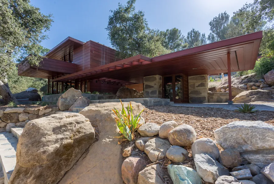 Wood and Stone Photo 1