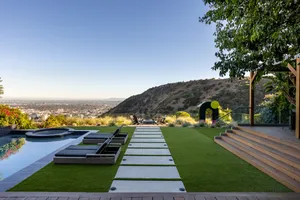 Modern Gambler II Photo 2