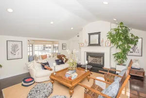 Valley Family Home Photo 3