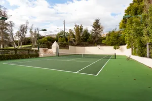 New California 7 Photo 3