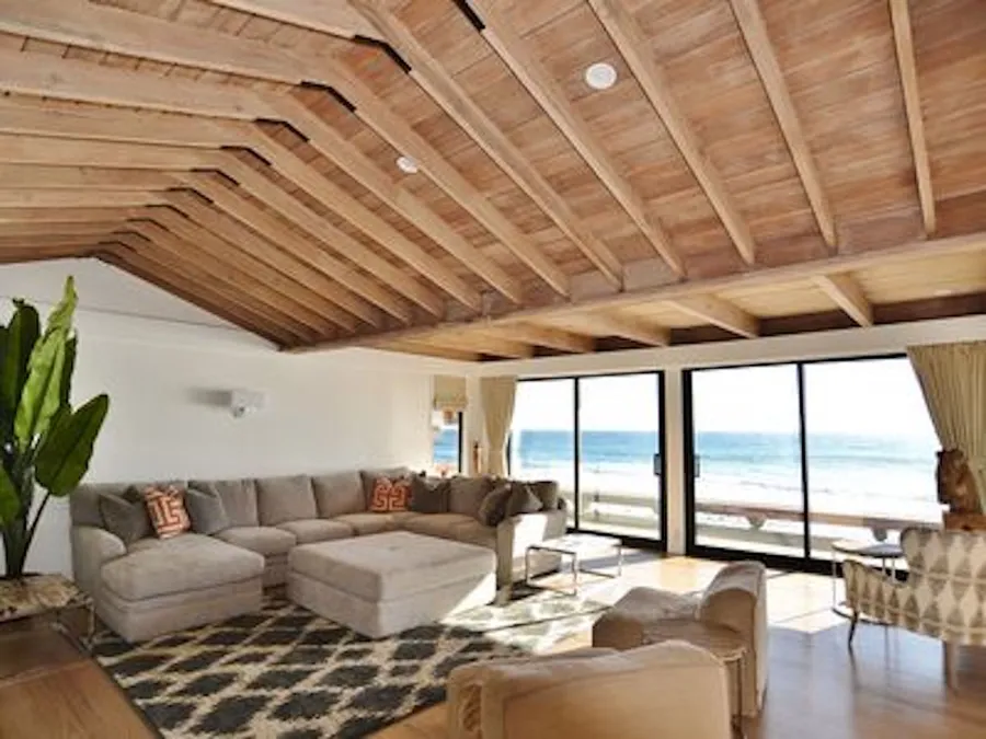 Beach No.410 Photo 1