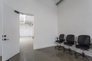 Studio No.200 - C Photo 4