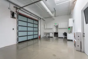 Studio No.200 - C Photo 3