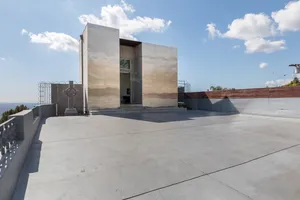 Modern No.100 Photo 3