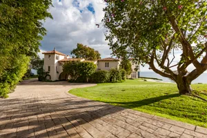 New California 7 Photo 4