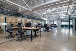 Maximum Office + Gallery Photo 4