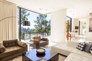 Open Air Modern Photo 2