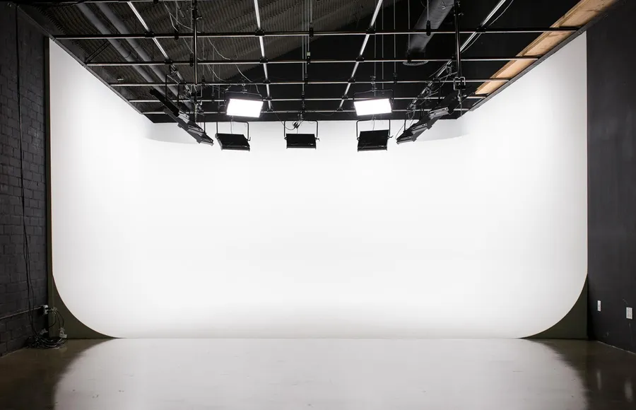 Maximum Studio B Photo 1