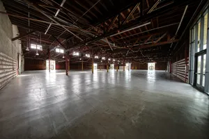 Warehouse No.510 Photo 4