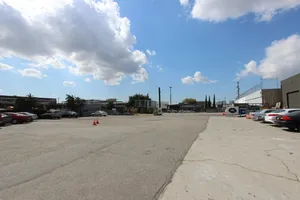 Parking Lot No.80 Photo 4