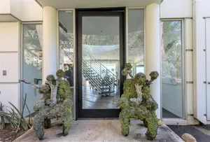 White Castle to the Nile Photo 4