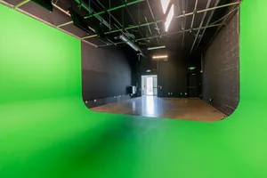 Maximum Studio B Photo 4