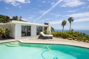Malibu Mid Century Photo 4