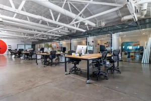 Maximum Office + Gallery Photo 2