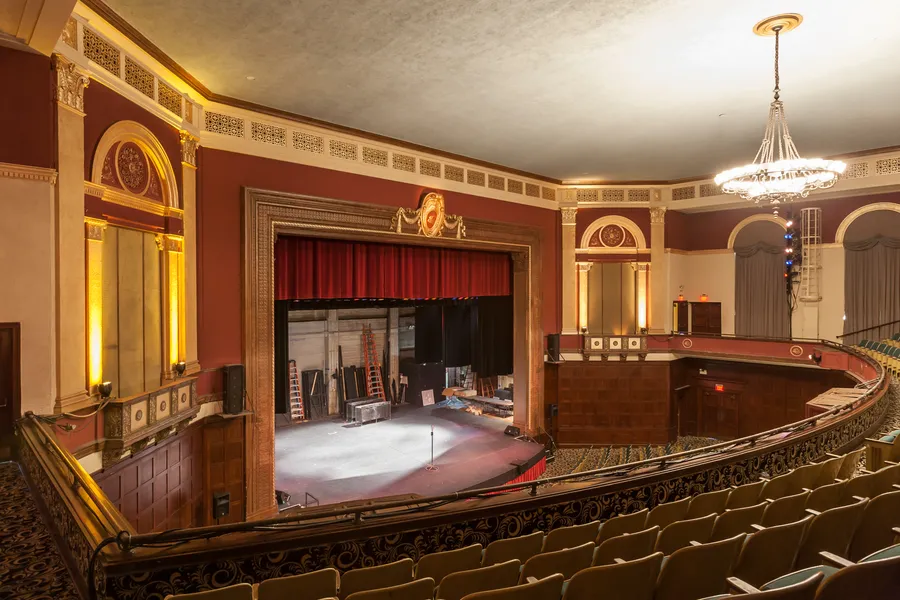 Old Hollywood Theatre Photo 1