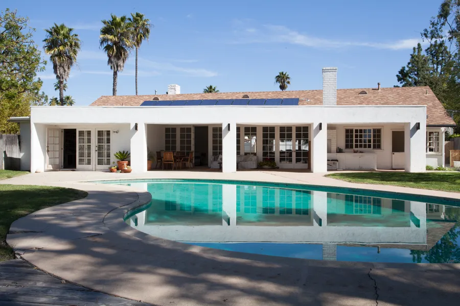 Santa Fe Hollywood Photo 1