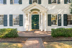 Pasadena Colonial Photo 4