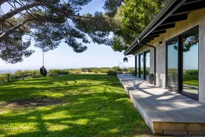 Hollywood Canyon View Photo 3