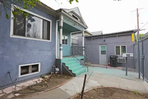 Downtown L.A. Stripped House Photo 2