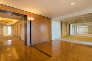 Large Warehouse/Office Space Photo 4