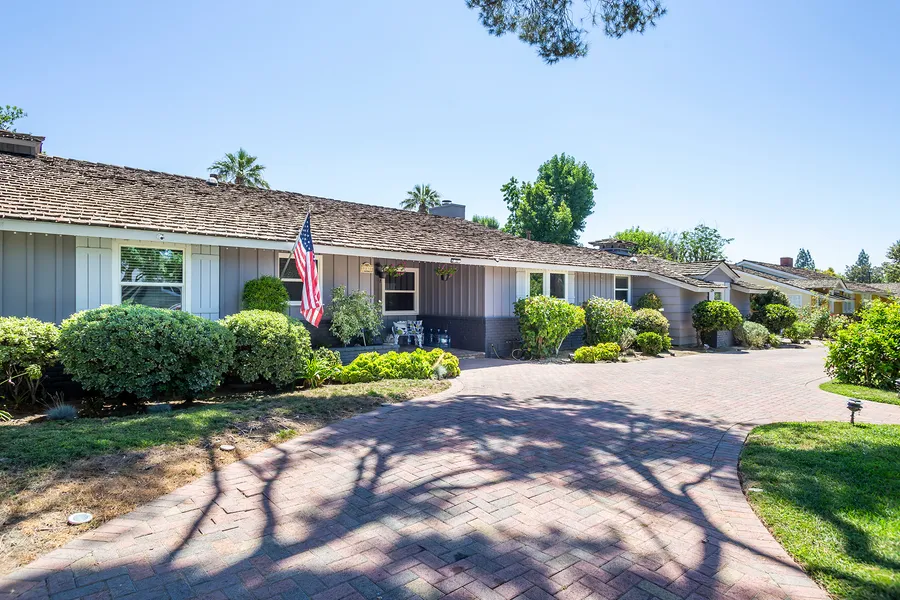 Modern Ranch No.2 Photo 1