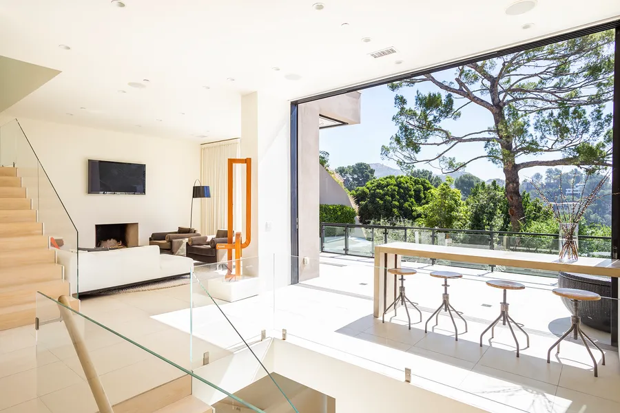 Open Air Modern Photo 1