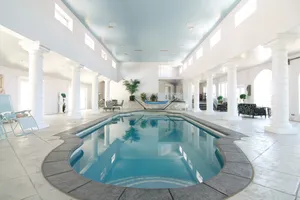 Cupids Big 80's Photo 2