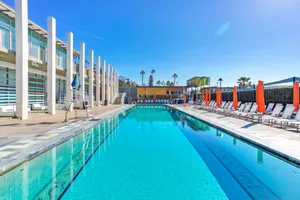 Sand &amp; Sea Photo 2