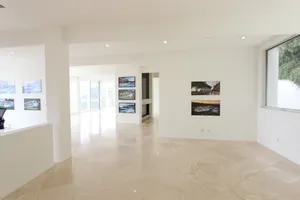 Modern Open Air with Panoramic View Photo 3