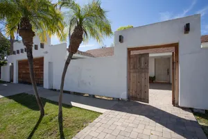 Santa Fe Hollywood Photo 3