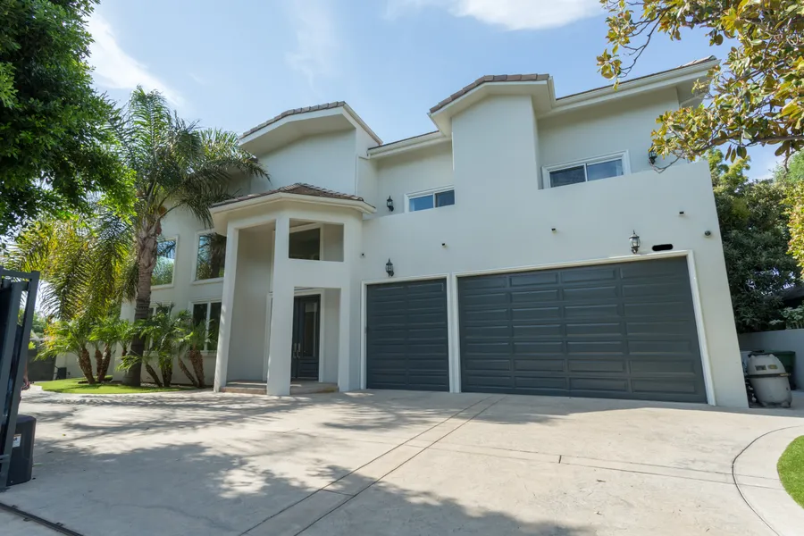 New California No.10 Photo 1