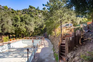 Enchanted Forest &amp; Bungalows Photo 3