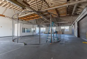 Warehouse No.430 Photo 2