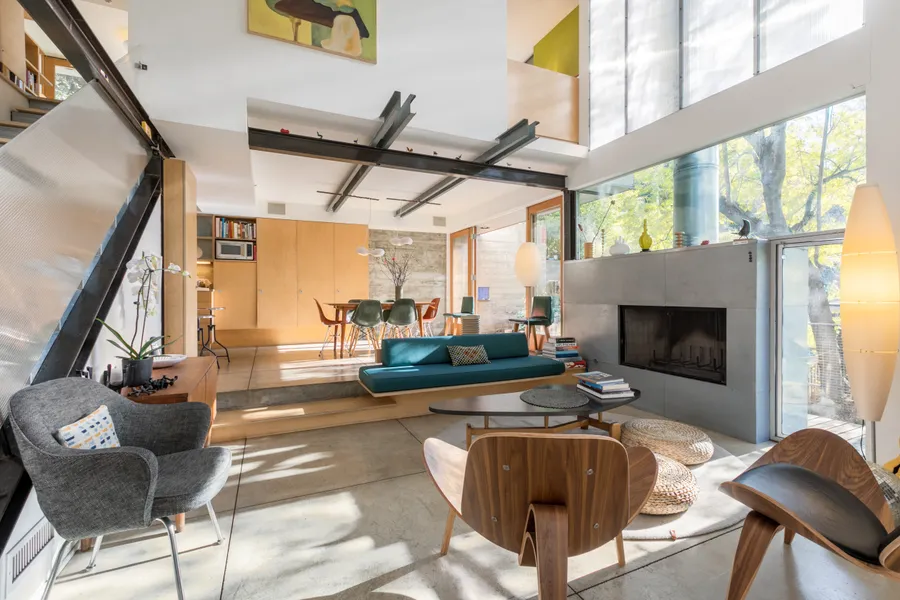 Modern No.900 Photo 1