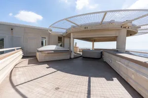 Locke Mansion Photo 2