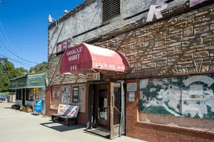 Canyon Market Photo 3