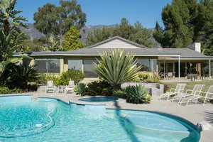 Paradise Pool Pad Photo 2