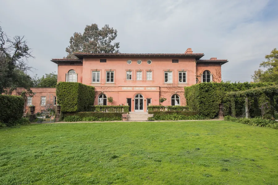 The Italian Villa Photo 1