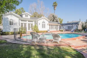 Valley Family Home Photo 2