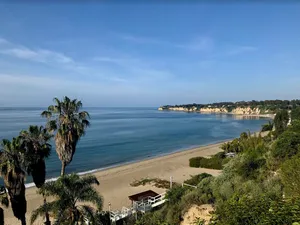 Private Beach &amp; Bluff Resort Photo 2