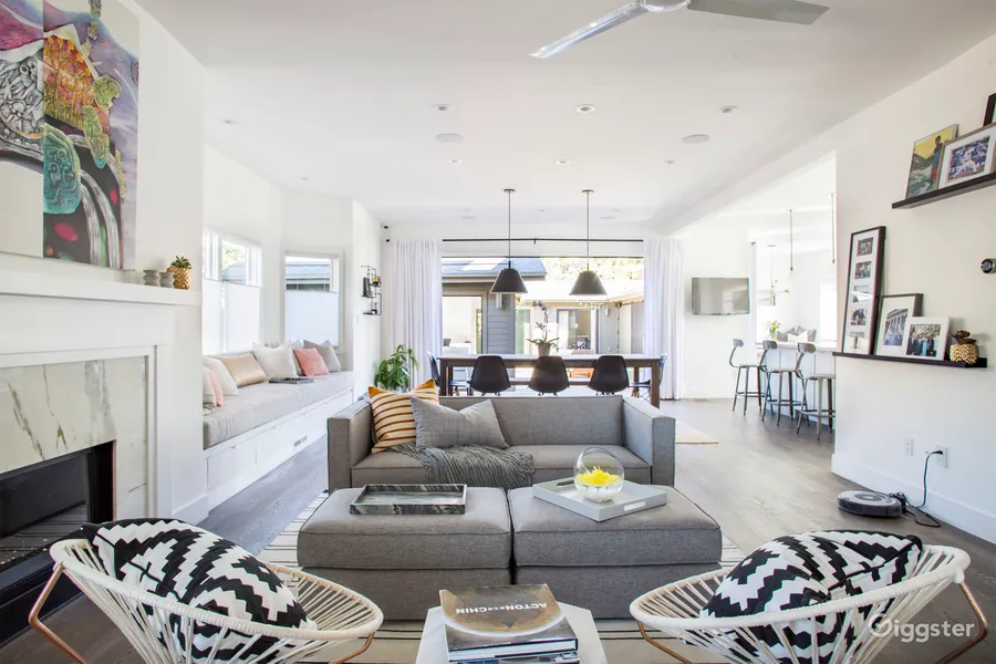 Newly Renovated Craftsman Photo 1