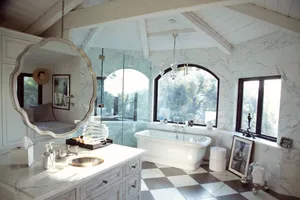 Topanga Compound | The Black Villa Photo 4