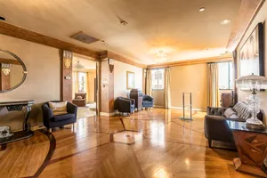 Art Deco Penthouse Photo 4