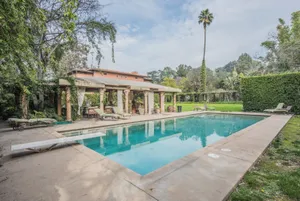 The Italian Villa Photo 2