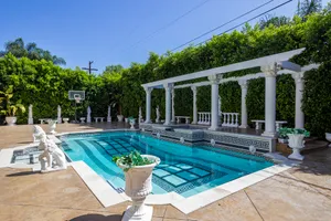 Mansion No.2005 Photo 4