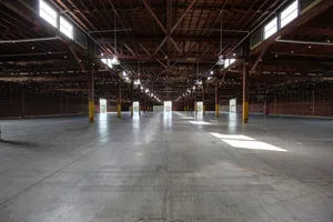 Warehouse No.510 Photo 2