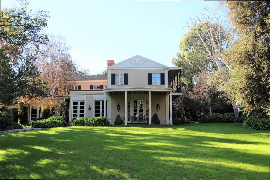 Gated Lush Estate Photo 1