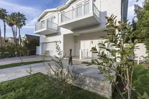 New California No.14 Photo 3