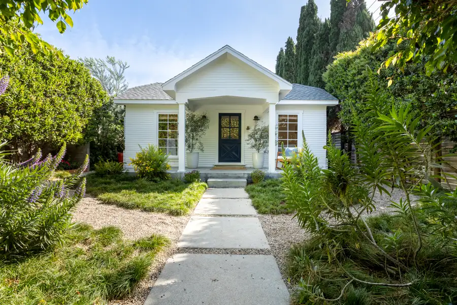 Venice Beach Cottage Photo 1