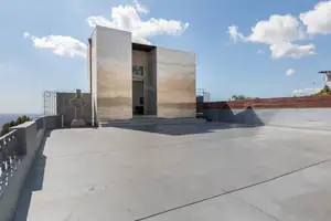 Modern No.100 Photo 3